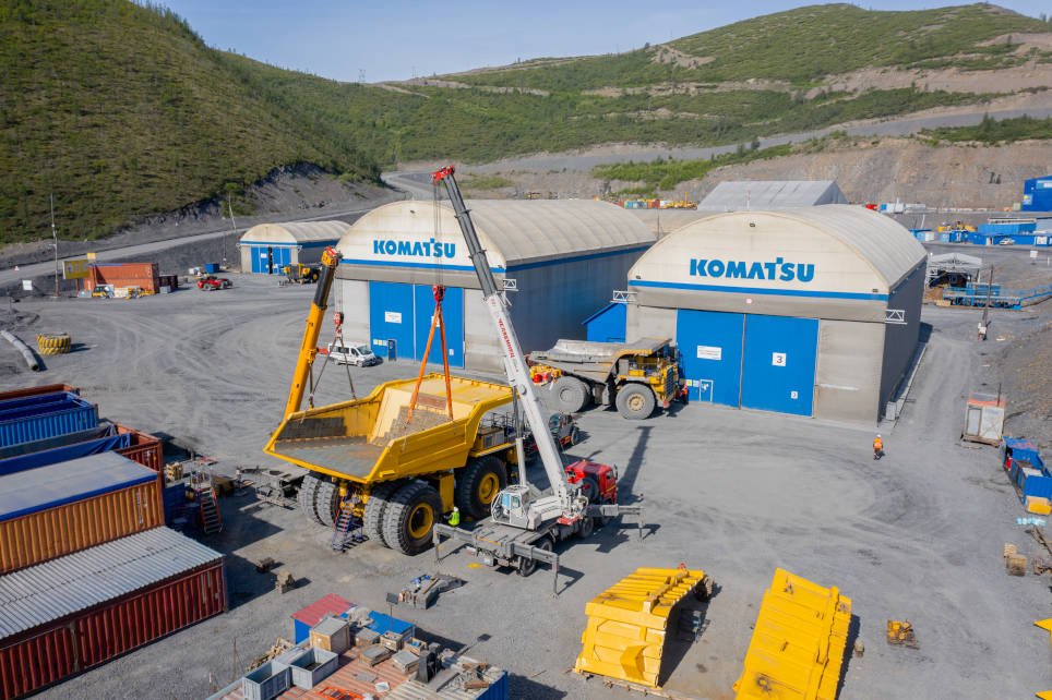 Сборка самосвалов Komatsu 730E