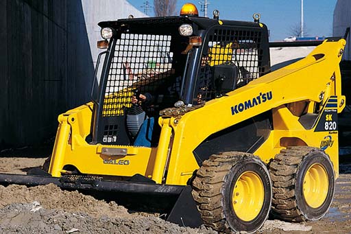 Погрузчик с бортовым поворотом Komatsu SK820-5E0