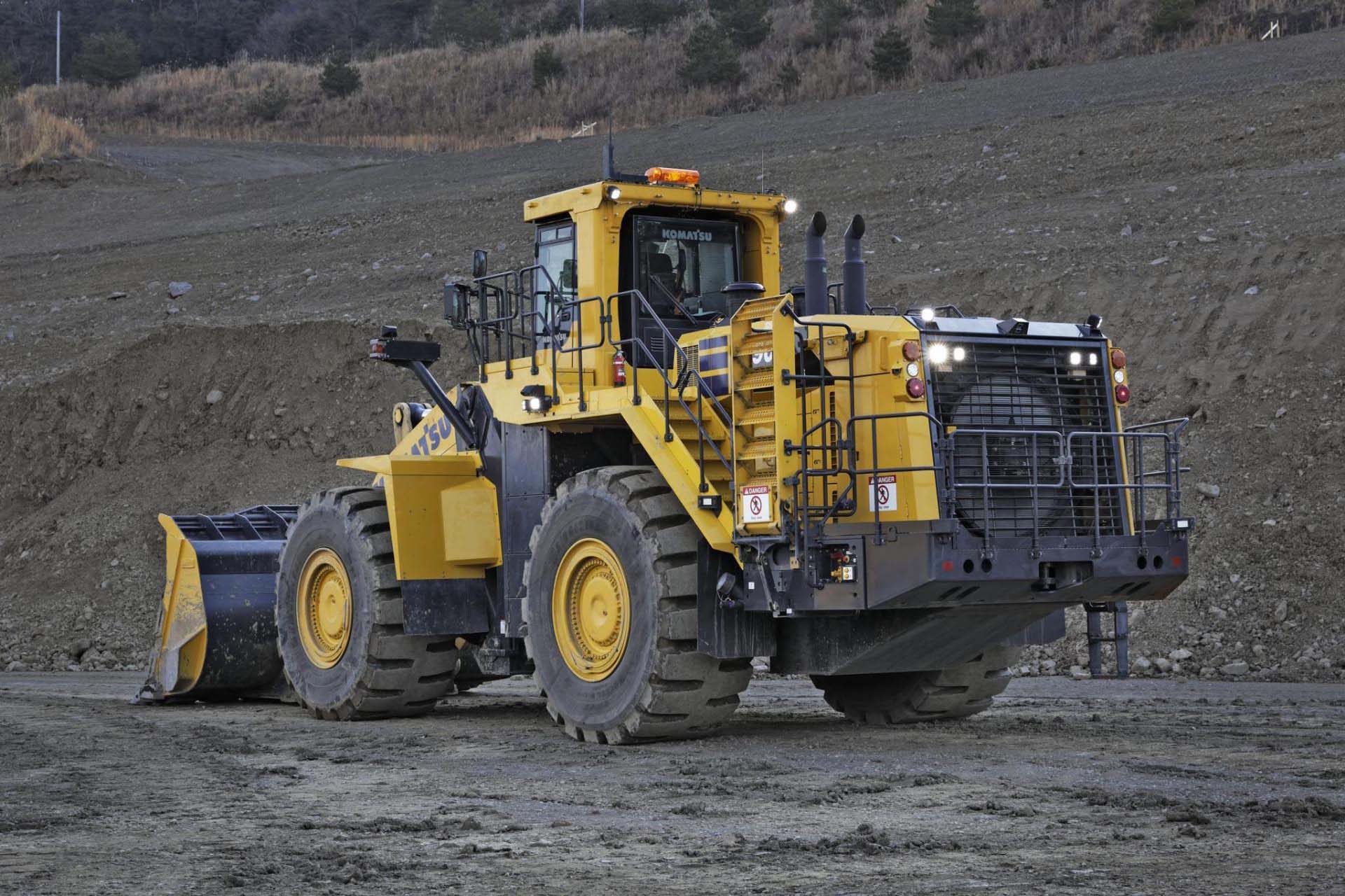 WA900-8R Фронтальный колесный погрузчик Komatsu